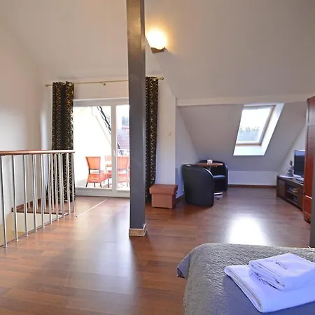 Bryza - Family - Parking - Komandorska 3e-3g Świnoujście (Swinemünde)