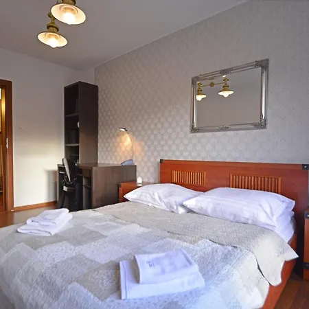 Bryza - Family - Parking - Komandorska 3e-3g